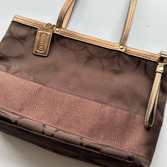 Coach Signature Brown Tote Bag - Picture 4 of 16